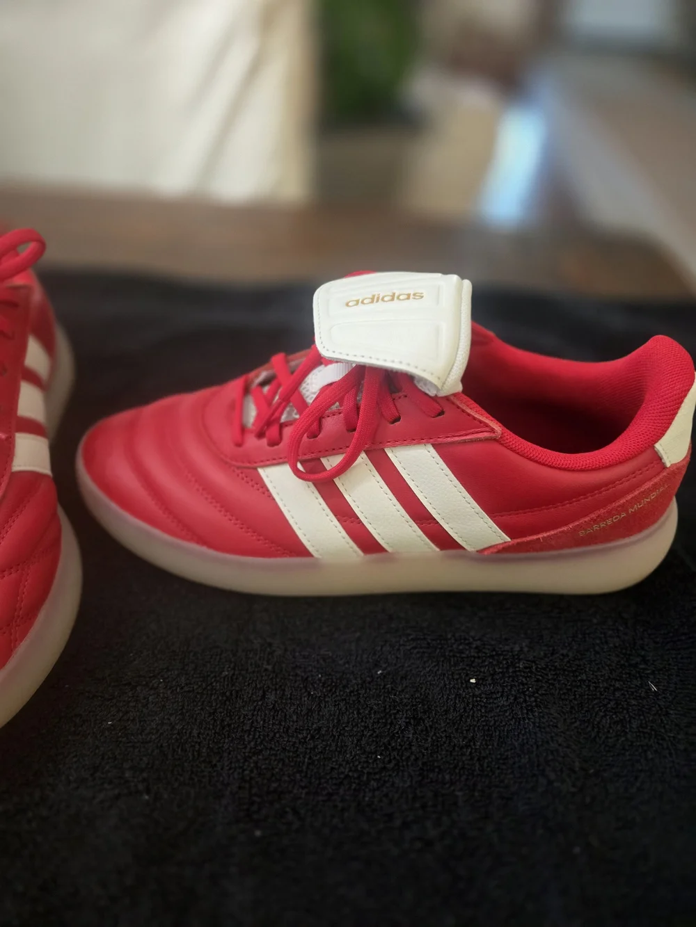 Adidas Red Barreda Mundial  sneakers with White Stripes M11 / Unisex 8.5 NWOT